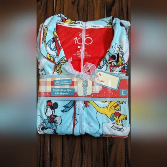 Disney Other - Disney 100 Retro reimagined pajamas Mens Size Large